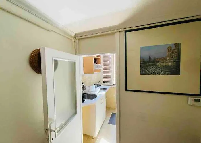 아파트 A Place In Prati